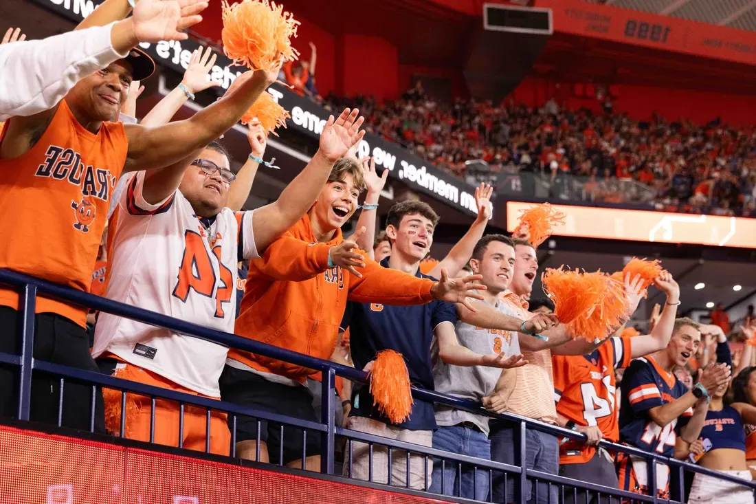 Students at Syracuse welcome event.